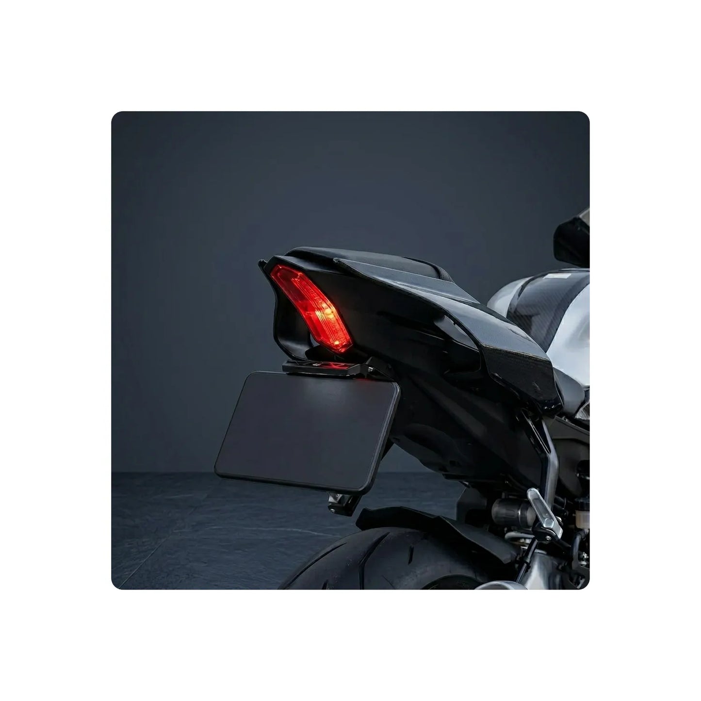 Cubierta para matrícula Alite Blackout Moto - Kit individual (versión para EE. UU.)